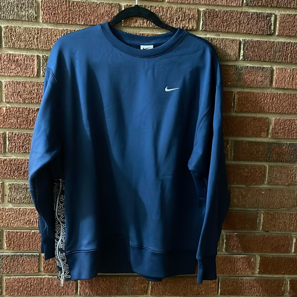 Women’s Nike Therma-Fit Crew Neck